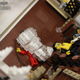 Illustration for article titled 120,000-Piece Lego Model of the Titanic Breaking in Half Is Heartbreakingly Beautiful